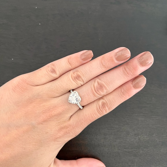 Exquisite Heart-Shaped Halo Ring with Pavé Diamond Band - Picture 16 of 17